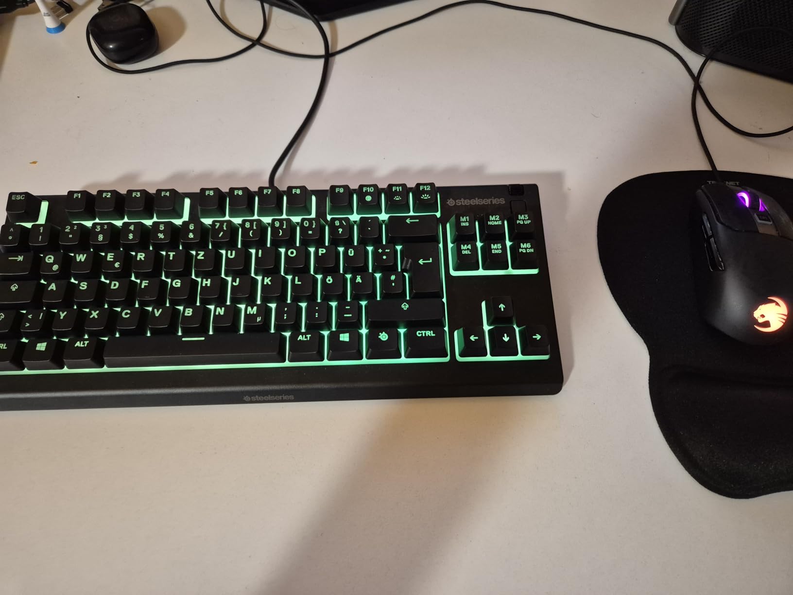 Endlich Platz auf dem Schreibtisch