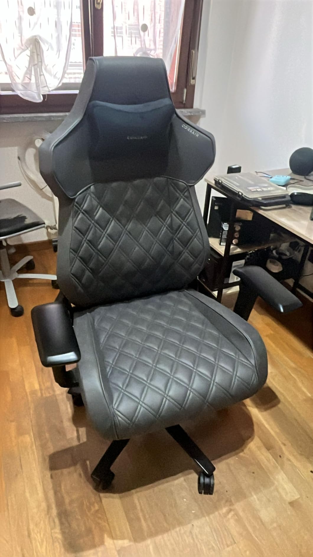 Endlich ein Stuhl mit Stoffbezug