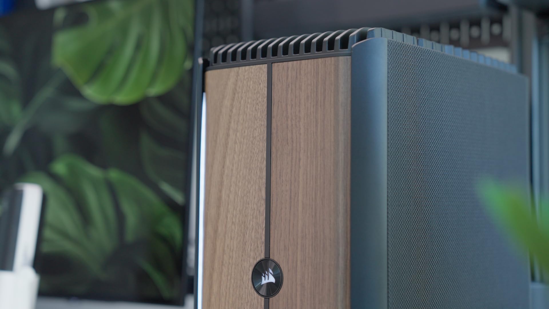 corsair-one-a600-gaming-pc-fl-ssigkeitsgek-hlter-amd-ryzen-7-9800x3d-geforce-rtx image 4